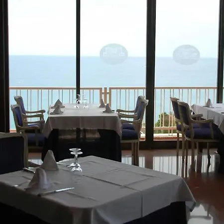 Hotel Roger De Flor By Seleqtta 4*
