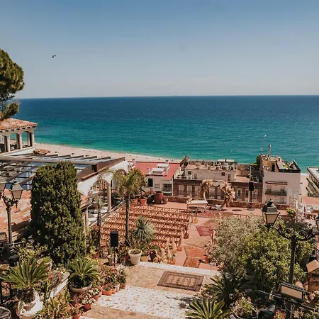 Hotel Roger De Flor By Seleqtta 4*