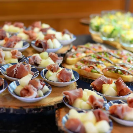 Roger De Flor By Seleqtta Hotel 4*