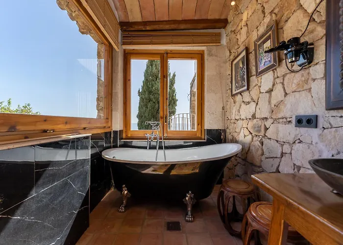 Roger De Flor By Seleqtta فندق 4*