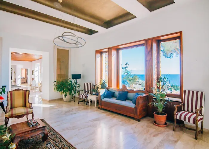 Roger De Flor By Seleqtta 4* يوريت دي مار