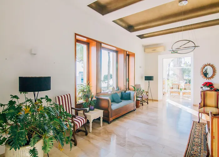 Roger De Flor By Seleqtta Szálloda