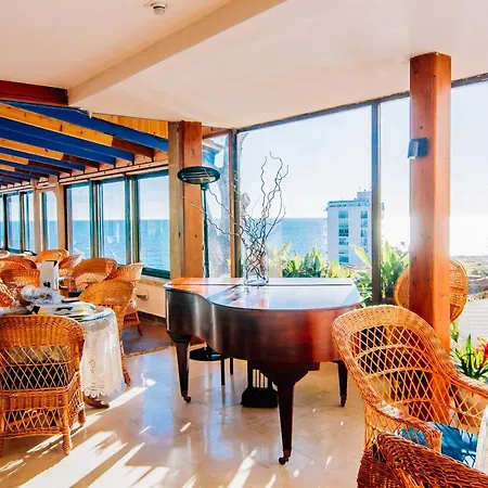 Готель Roger De Flor By Seleqtta 4*