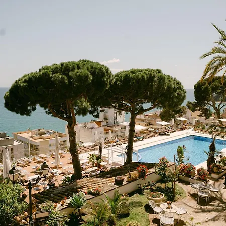 Готель Roger De Flor By Seleqtta 4*