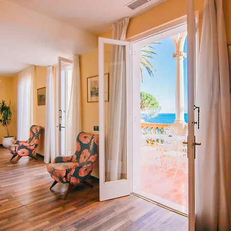 Roger De Flor By Seleqtta Готель