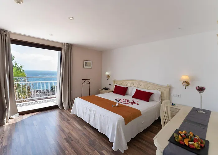 Roger De Flor By Seleqtta 滨海略雷特