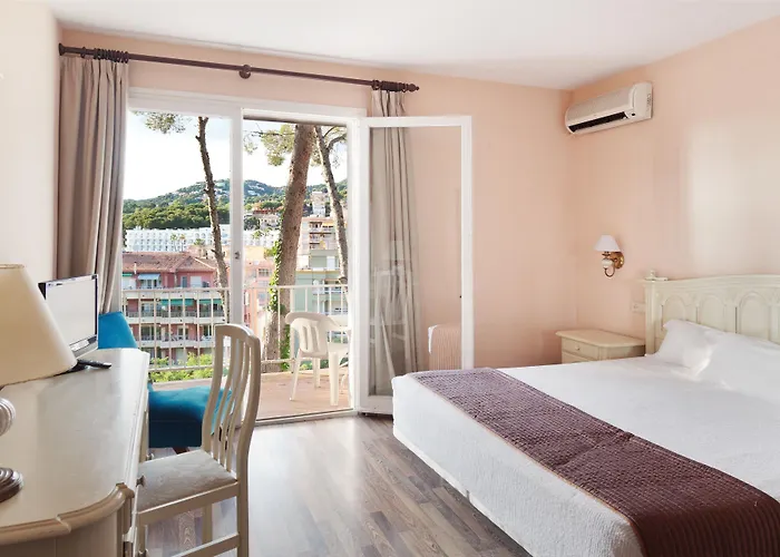 酒店 Roger De Flor By Seleqtta