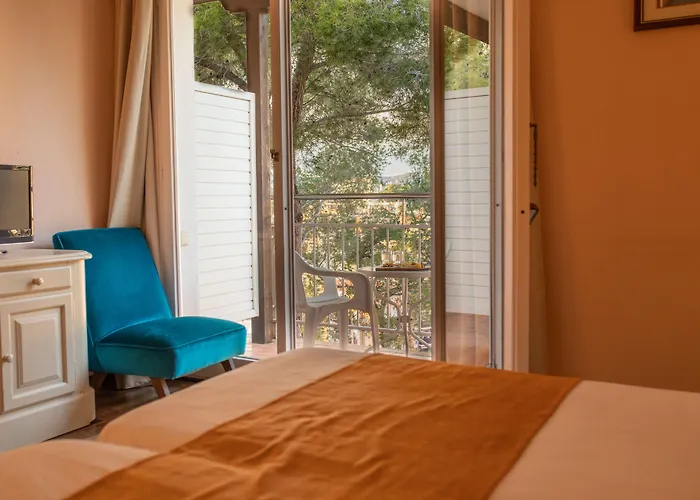 Roger De Flor By Seleqtta